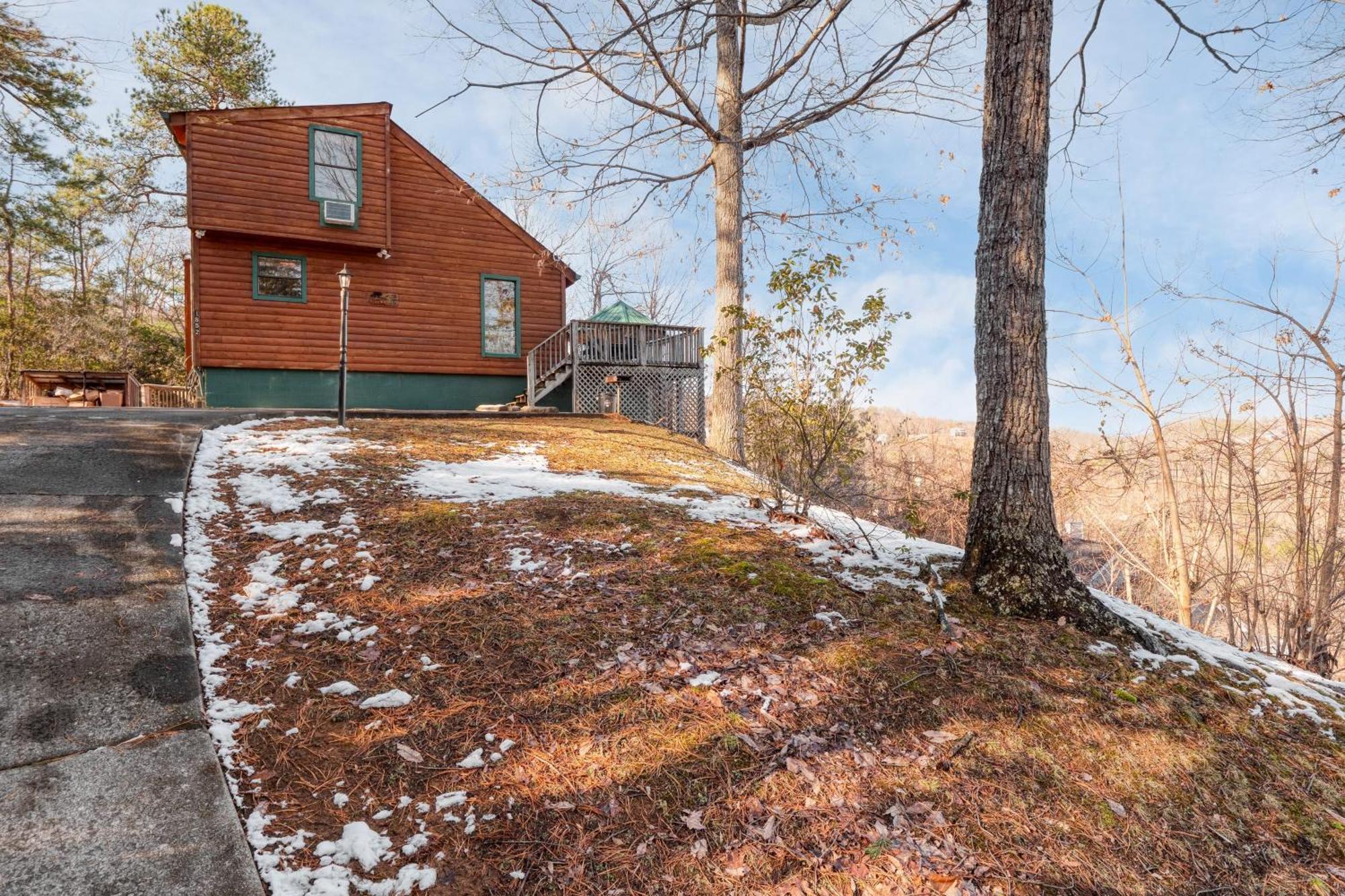Fontana By Avantstay Gorgeous Mountain Cabin W Views Hot Tub Game Room Гатлінбург Екстер'єр фото