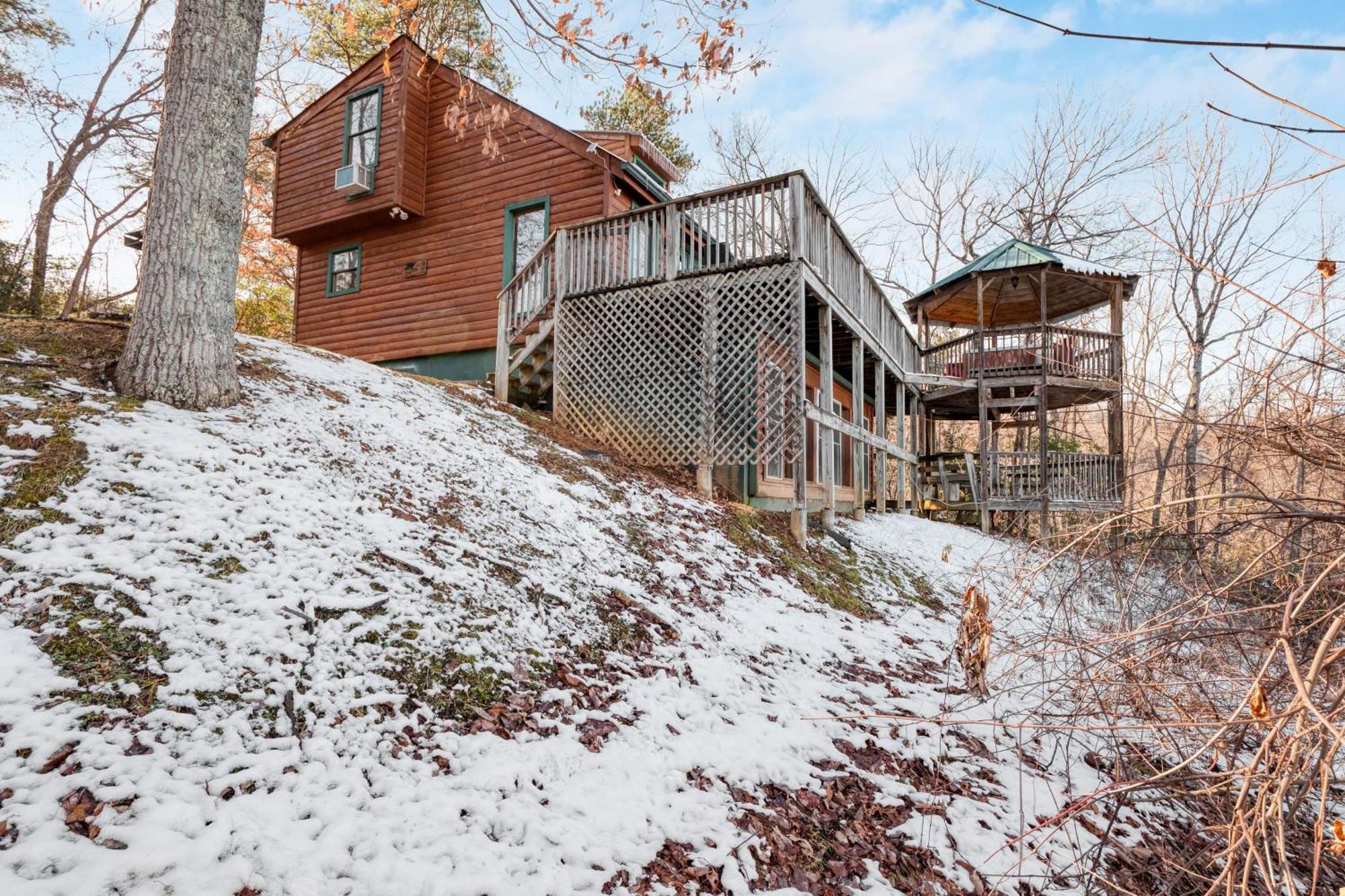 Fontana By Avantstay Gorgeous Mountain Cabin W Views Hot Tub Game Room Гатлінбург Екстер'єр фото